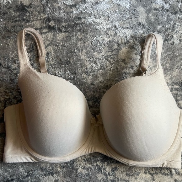 Victoria secret body by victoria bra lined demi
